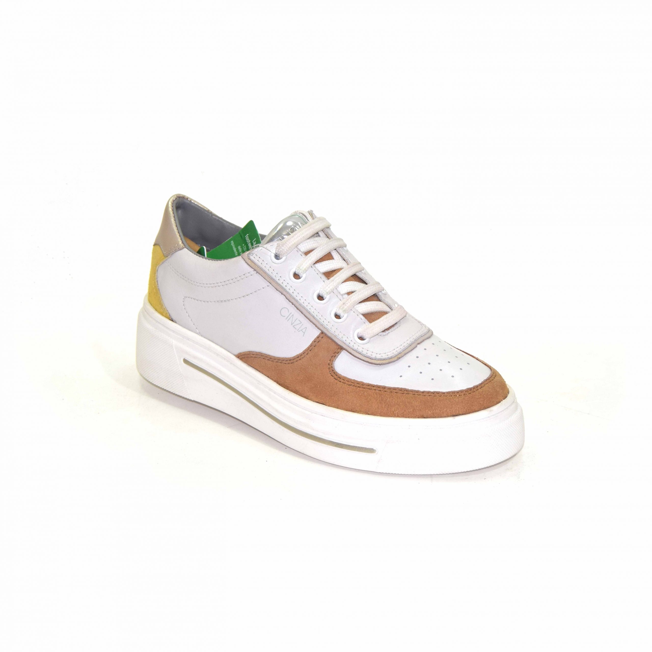 Sneakers allacciate e cerniera