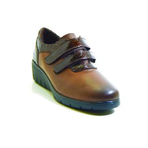 Scarpe ortopediche a pianta larga