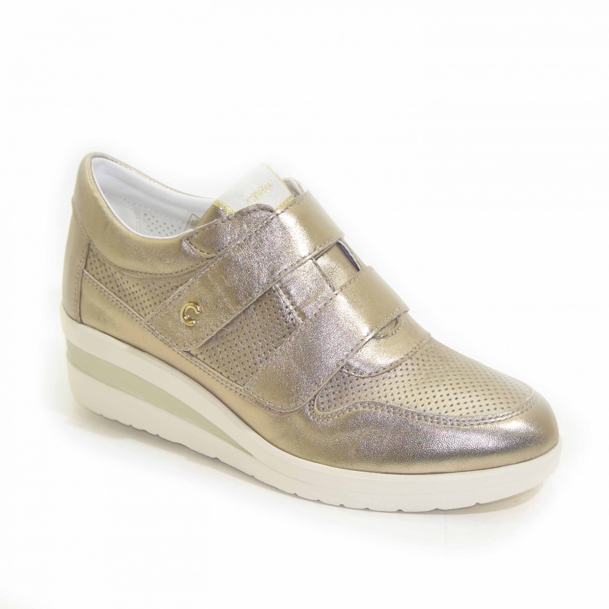Mocassino sneakers con strappo