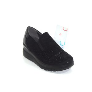 Scarpa con pianta larga