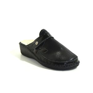 Pantofole pianta larga