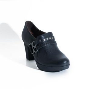 Scarpa donna accollata