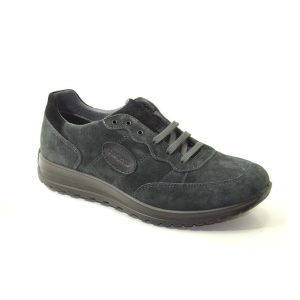 Scarpe a pianta larga comode