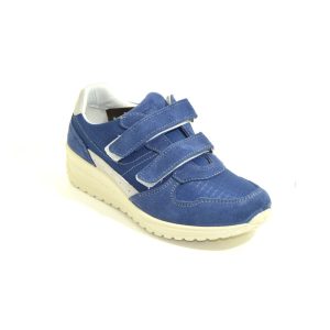 Scarpe donna con strappo