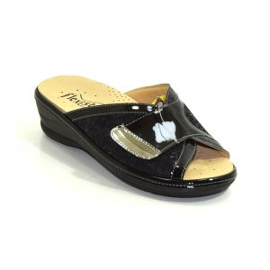 Pantofola con strappo unico